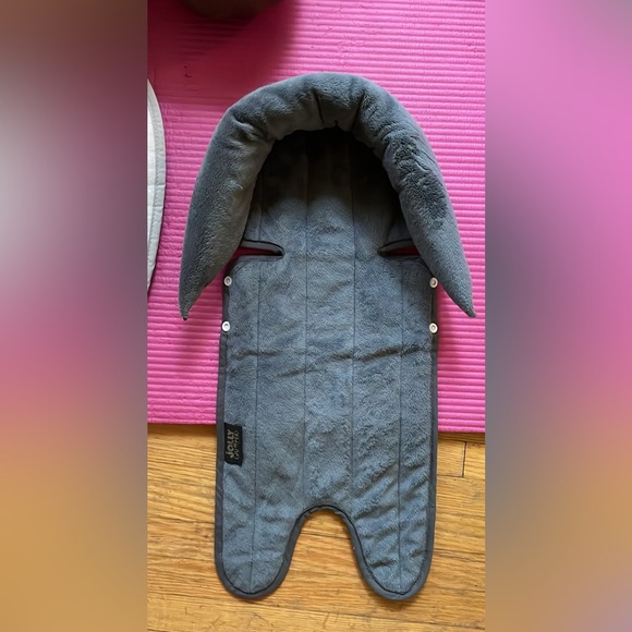 Infant car seat inserts - jolly jumper head support - Picture 4 of 4